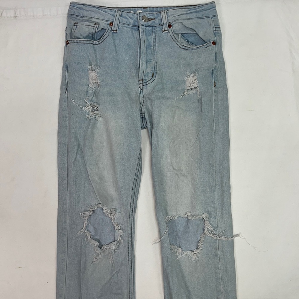 2378 women’s song timeless fit ripped jeans